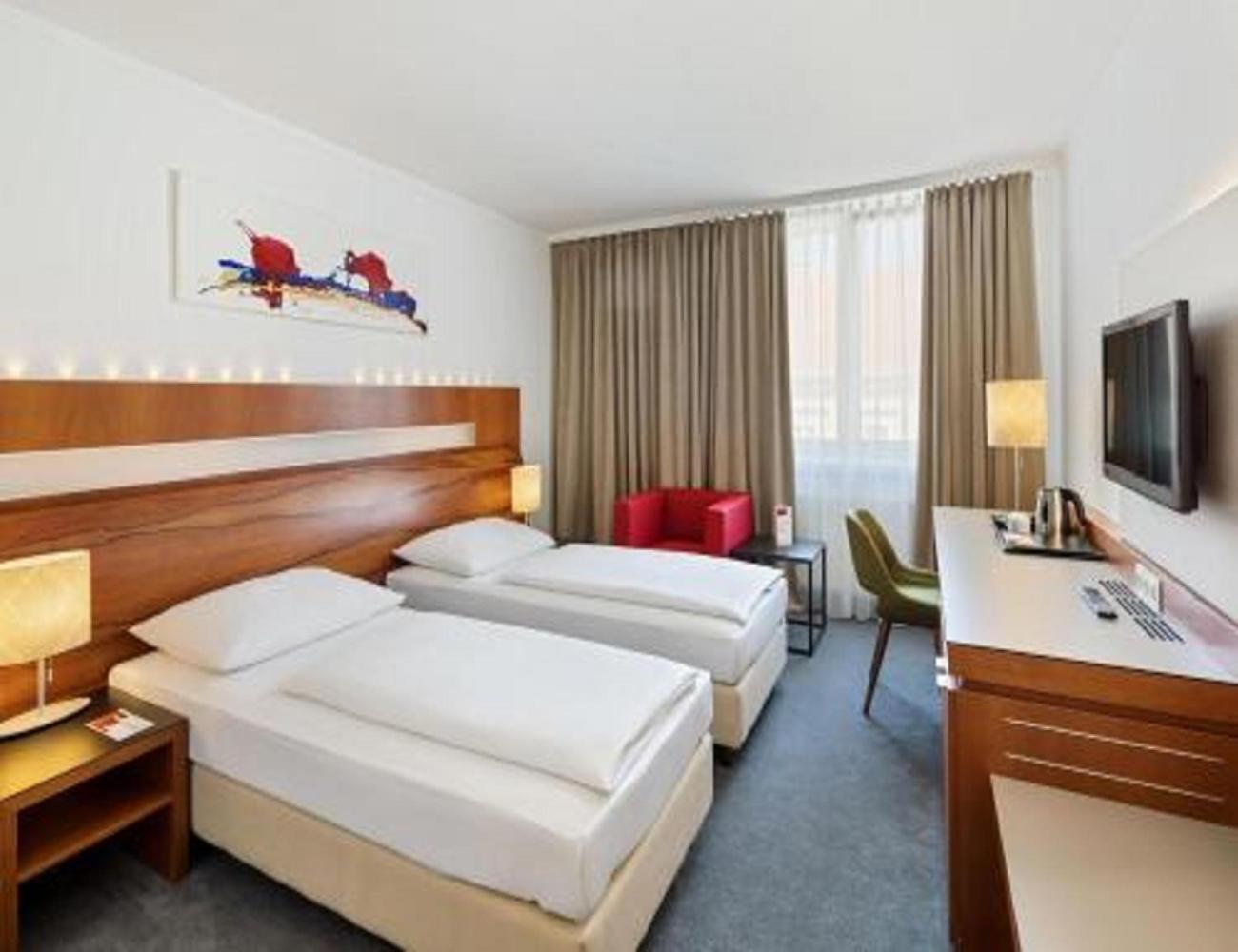 Hotel Plaza Grand Near Igi Airport New Delhi Exteriör bild