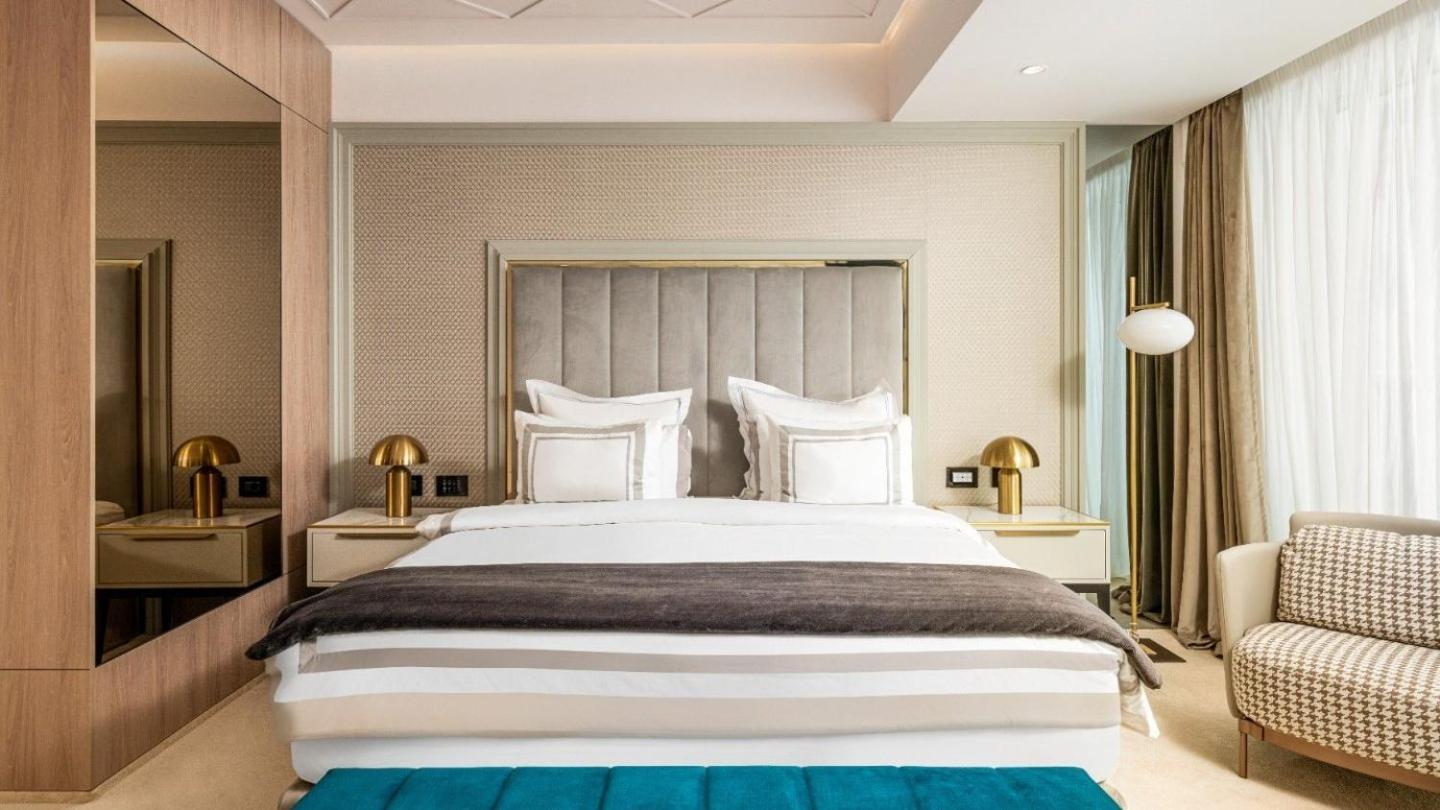 Hotel Plaza Grand Near Igi Airport New Delhi Exteriör bild